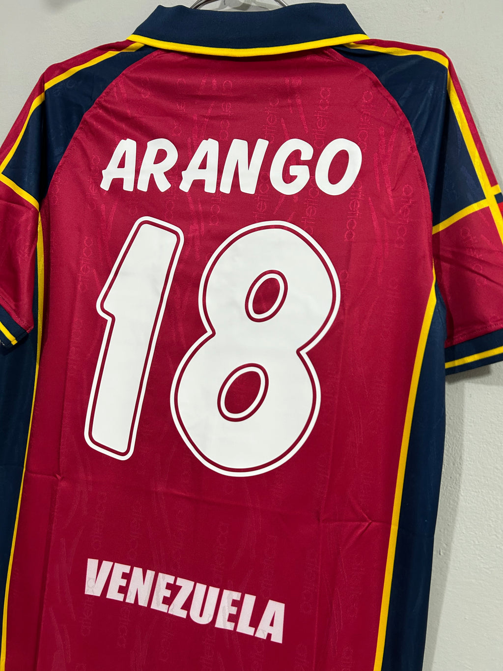 CAMISETA DE VENEZUELA 2000 LOCAL (RAWAYANA)