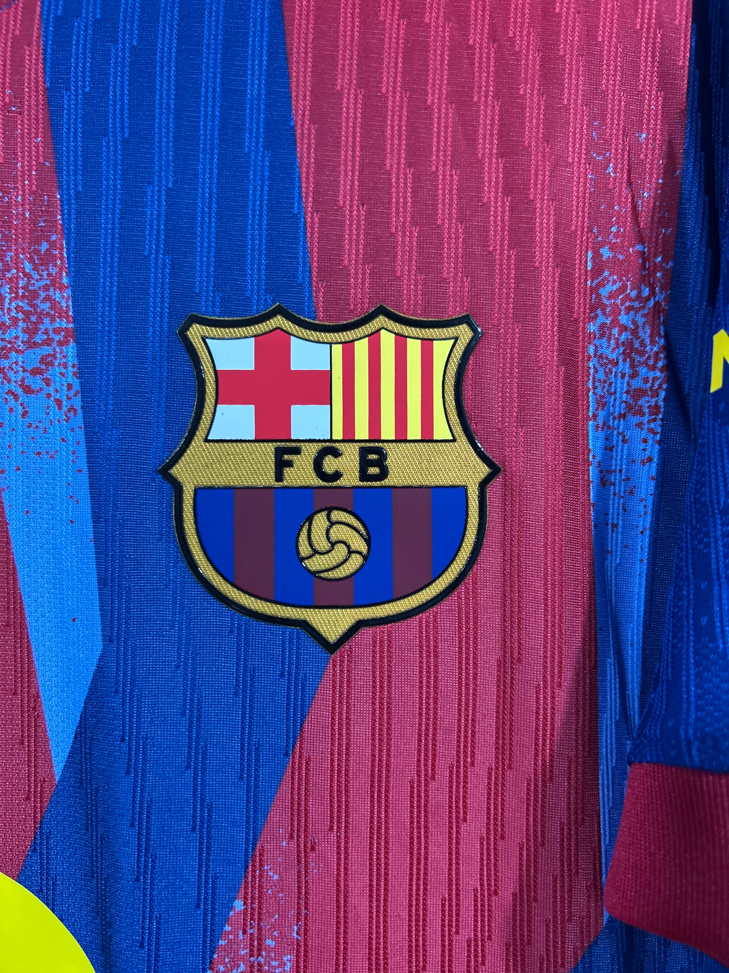 CAMISETA DEL BARCELONA 25/26 4ta EQUIPACIÓN EDICIÓN SUPERCOPA DE ESPAÑA VERSION JUGADOR