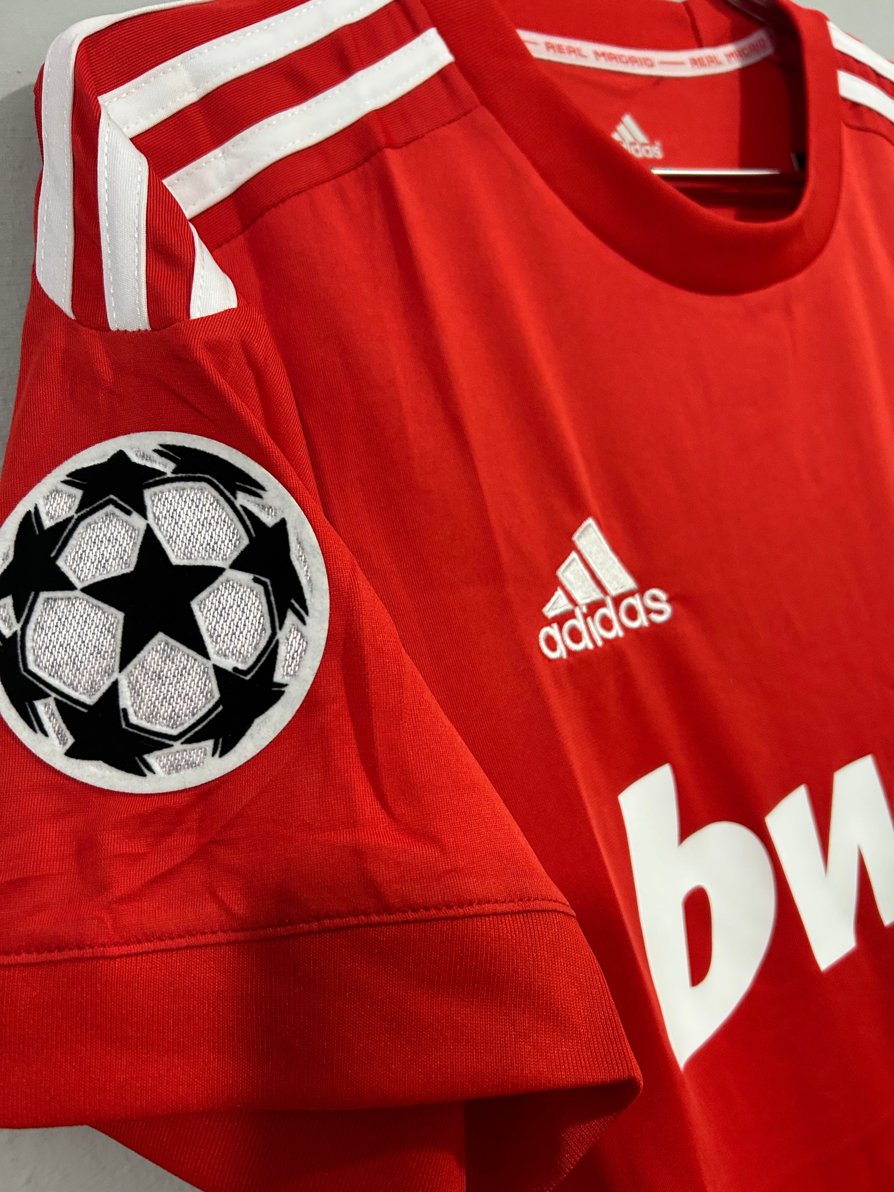 CAMISETA DEL REAL MADRID 2011-2012 TERCERA EQUIPACIÓN