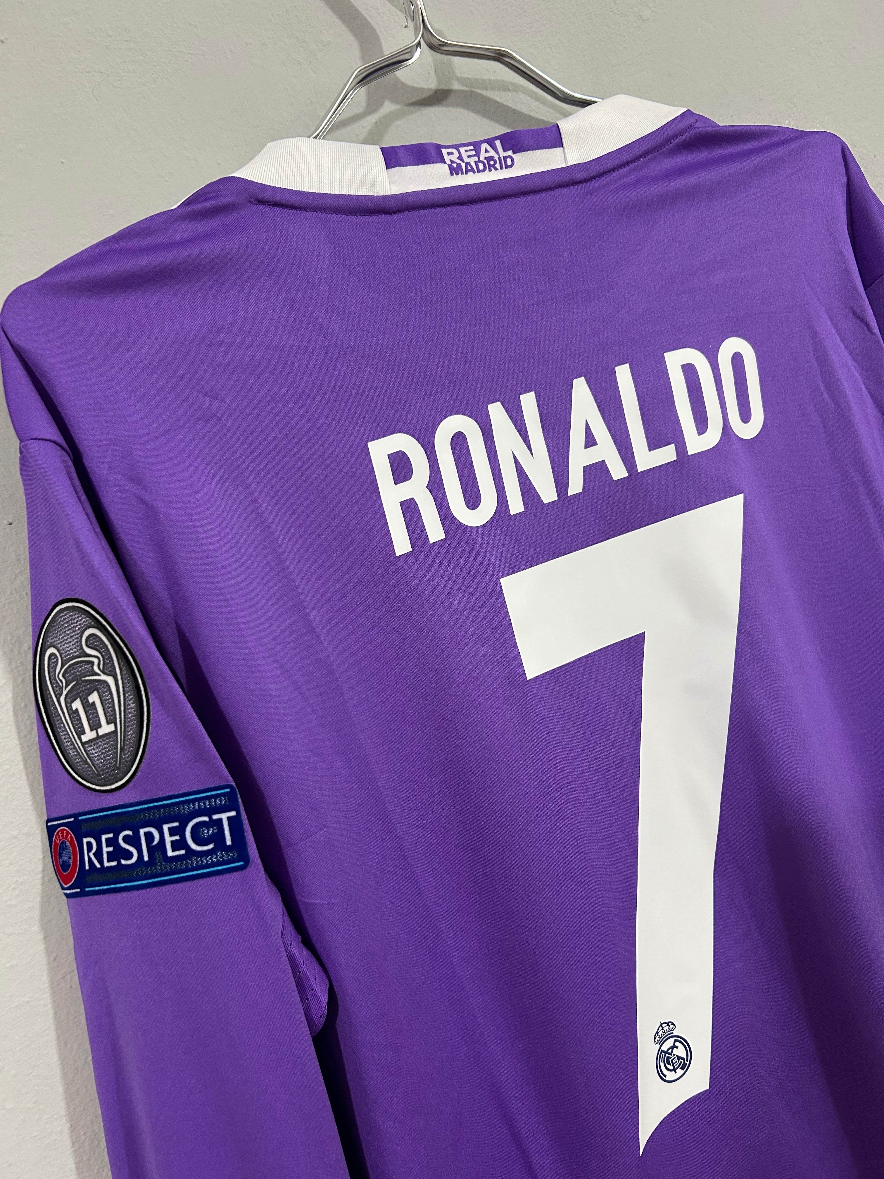 CAMISETA DEL REAL MADRID 2016/2017 SEGUNDA EQUIPACION EDICION FINAL DE CHAMPIONS LEAGUE CARDIFF 2017 MANGA LARGA