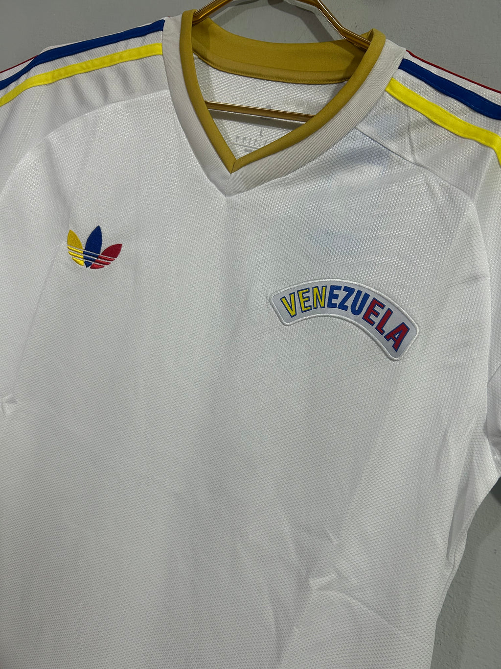CAMISETA DE VENEZUELA 2026 VISITANTE