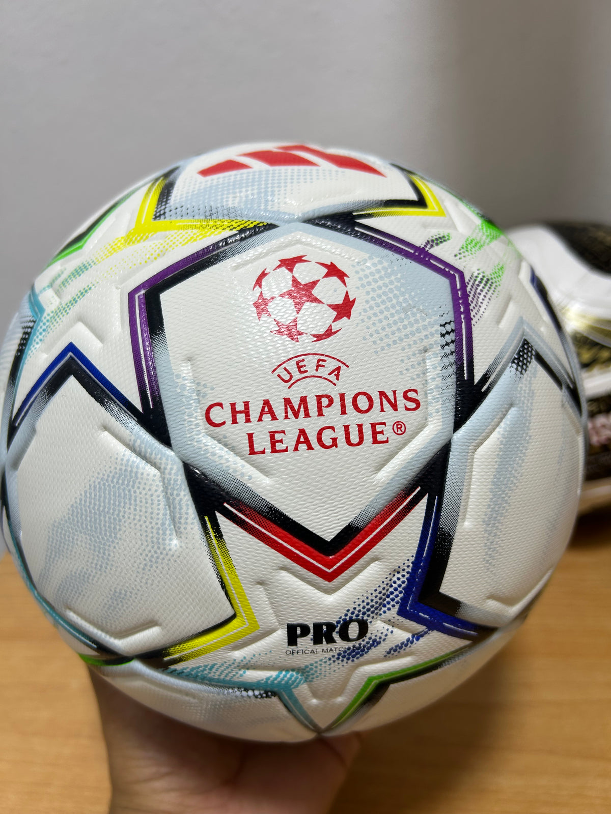 BALÓN DE UEFA CHAMPIONS LEAGUE 2026/2027 VERSIÓN PRO