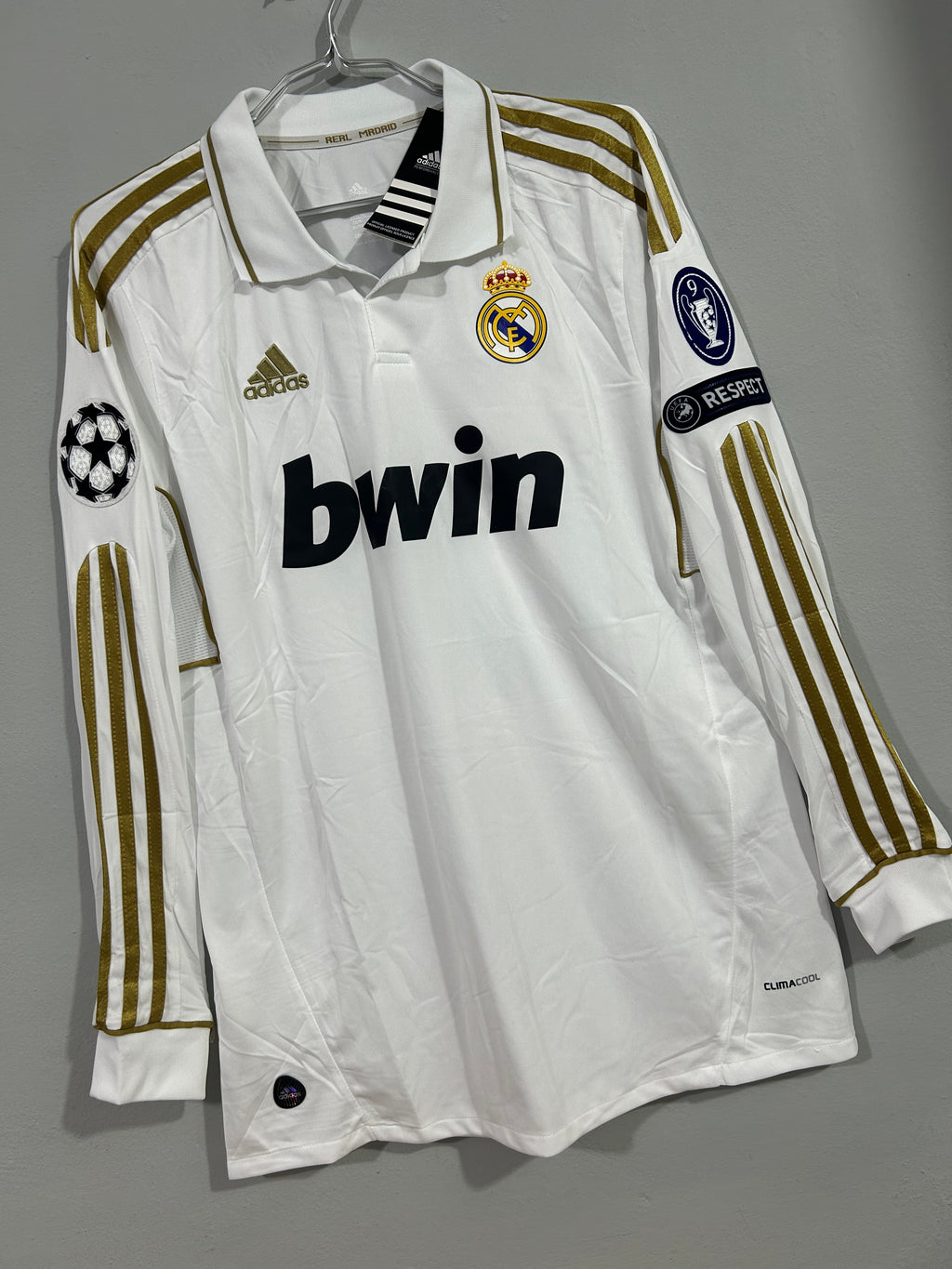 CAMISETA DEL REAL MADRID 2011/2012 HOME MANGA LARGA