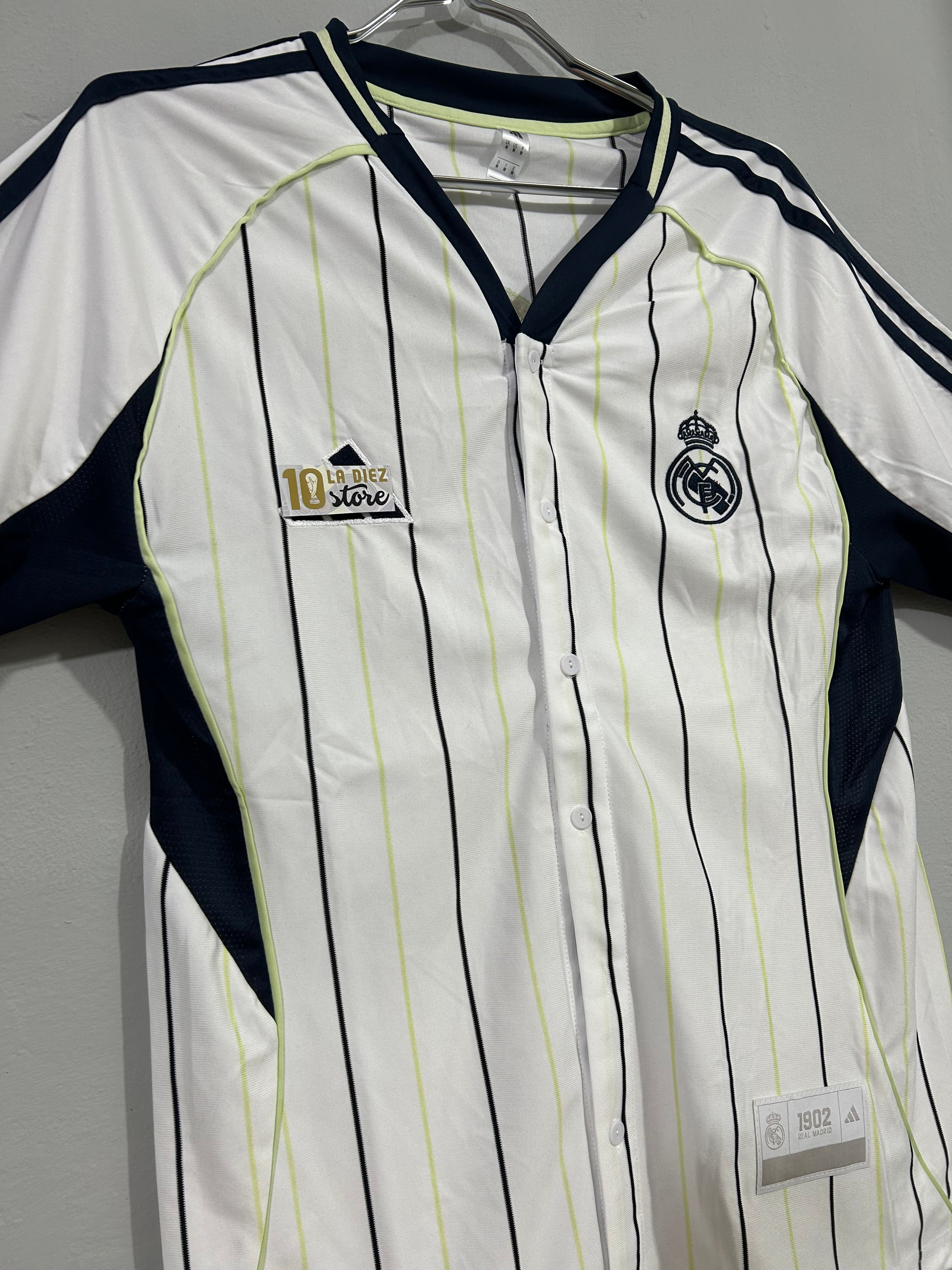 CAMISETA DEL REAL MADRID ESTILO BEISBOL 2025/2026 MUNDIAL DE CLUBES