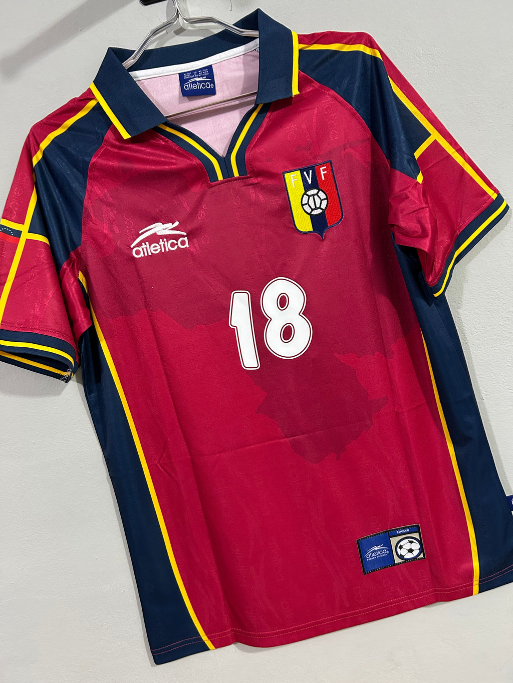 CAMISETA DE VENEZUELA 2000 LOCAL (RAWAYANA)