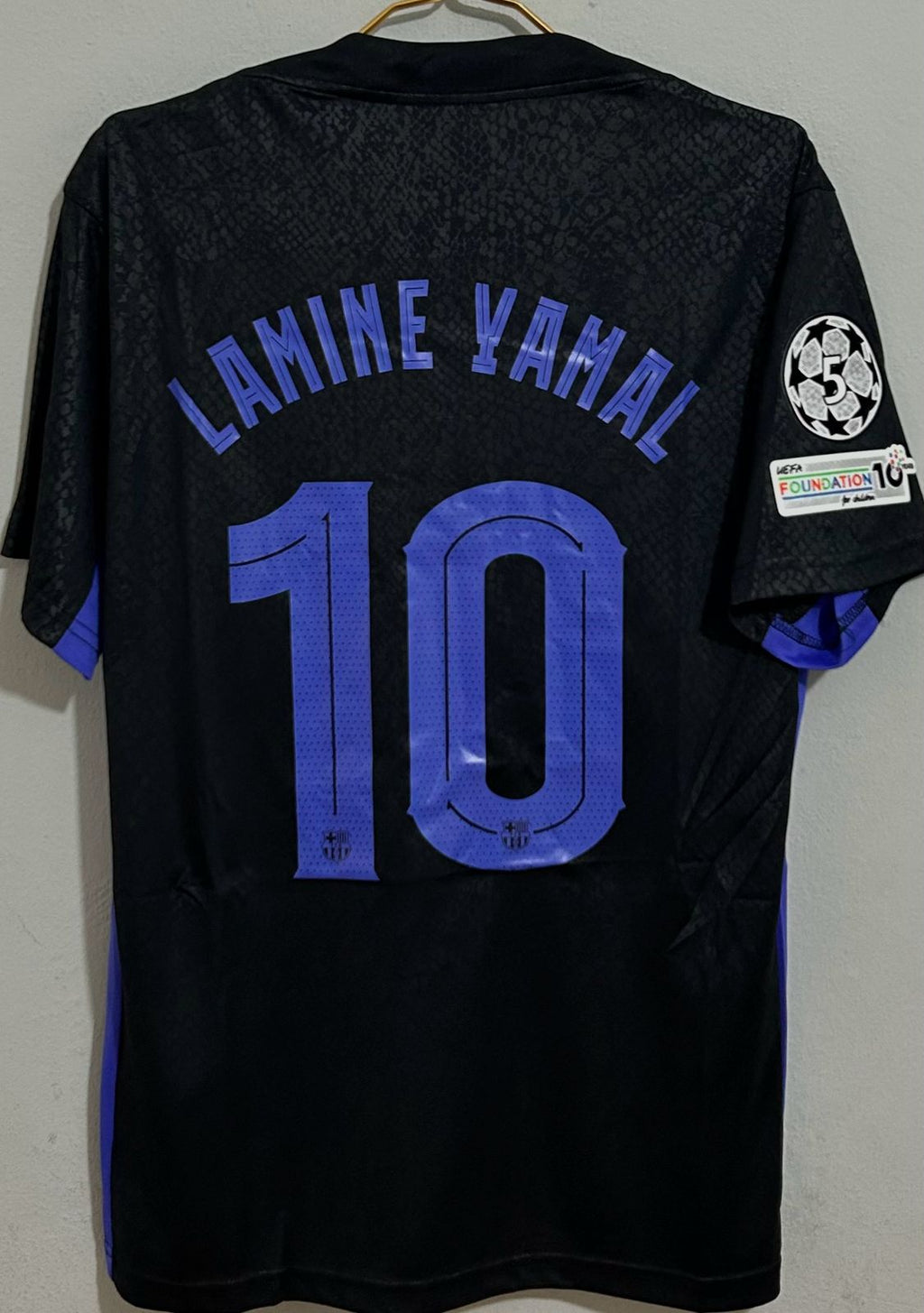 CAMISETA DEL FC BARCELONA 2025/2026 DE ENTRENAMIENTO EDICION KOBE BRYANT
