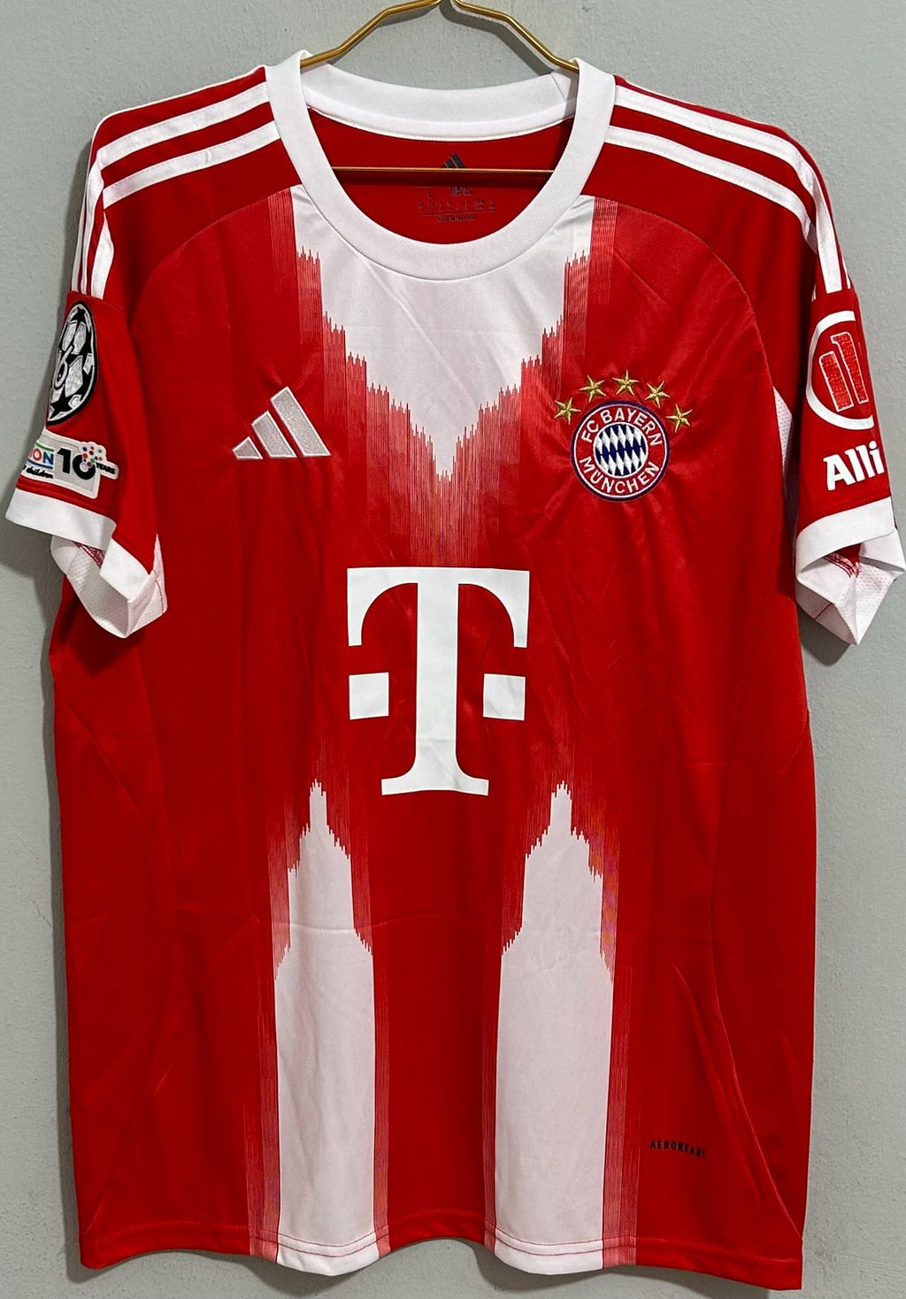 CAMISETA DEL BAYERN MUNICH 2025/2026 HOME