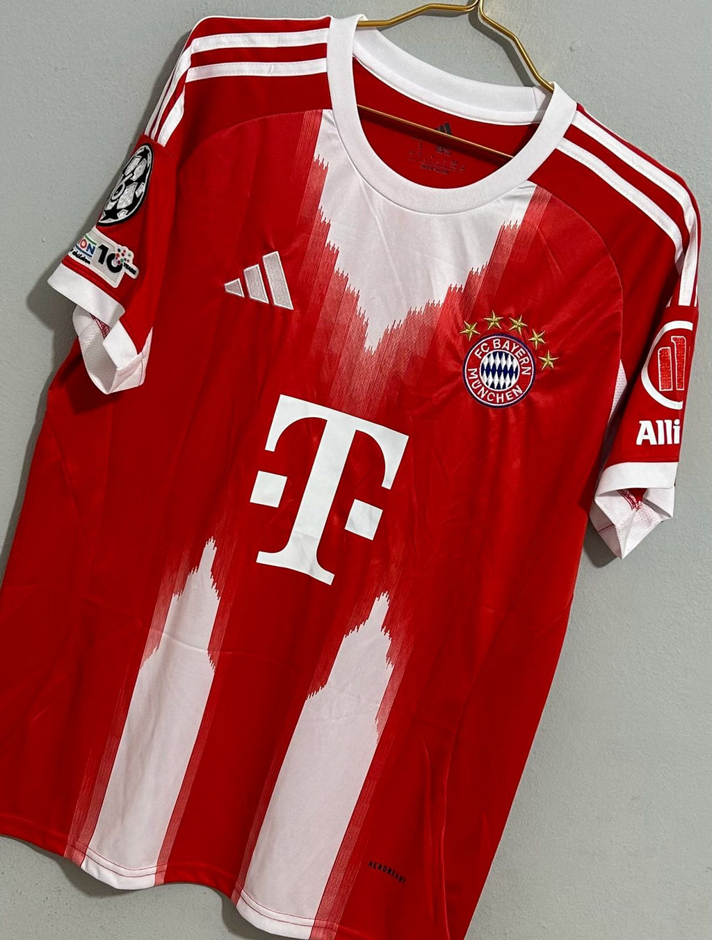 CAMISETA DEL BAYERN MUNICH 2025/2026 HOME