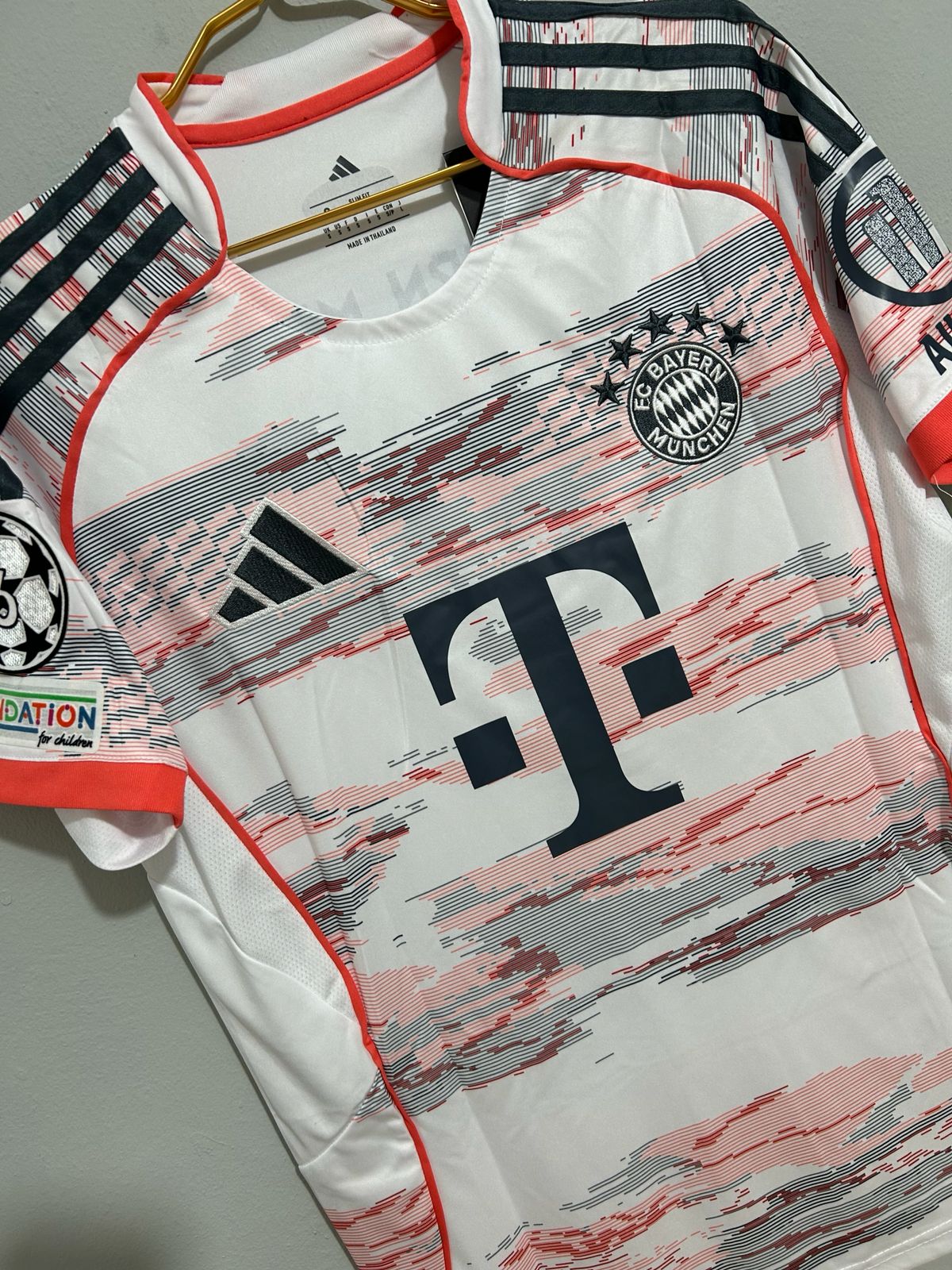 CAMISETA DEL BAYERN MUNICH 2025/2026 AWAY