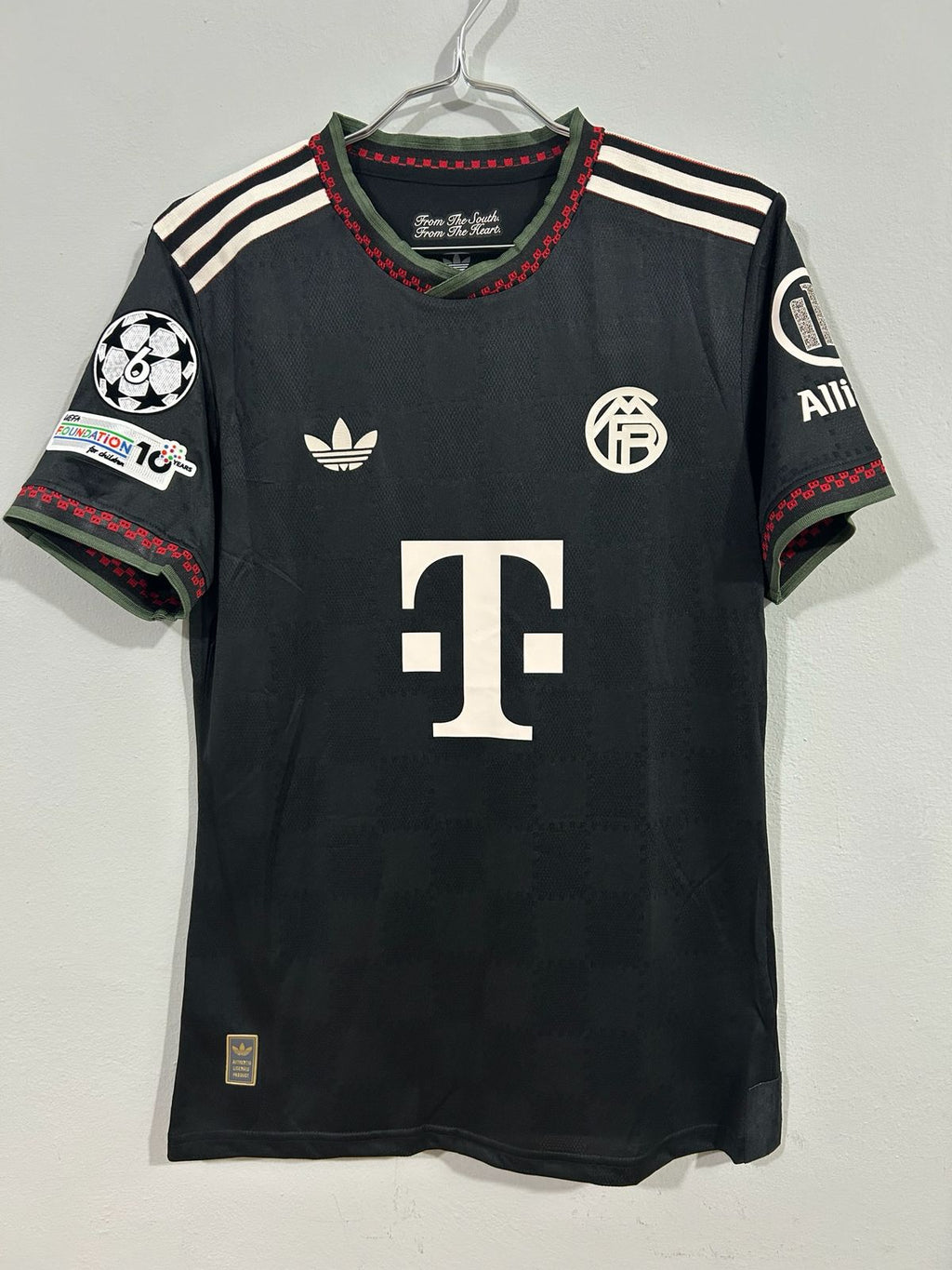 CAMISETA DEL BAYERN MUNICH 2025/2026 TERCERA EQUIPACION VERSION JUGADOR