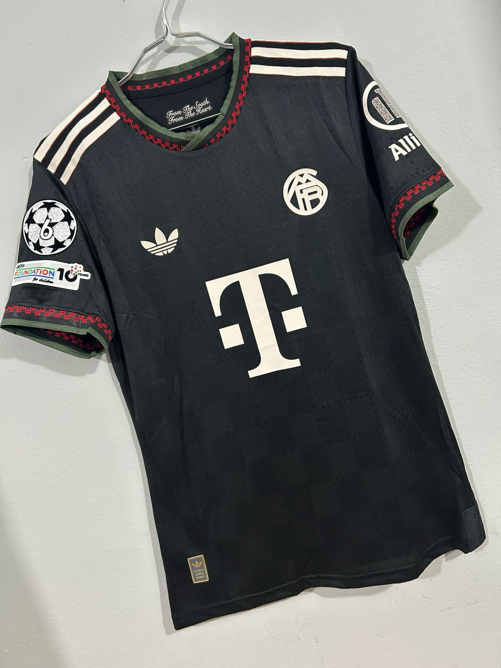 CAMISETA DEL BAYERN MUNICH 2025/2026 TERCERA EQUIPACION VERSION JUGADOR