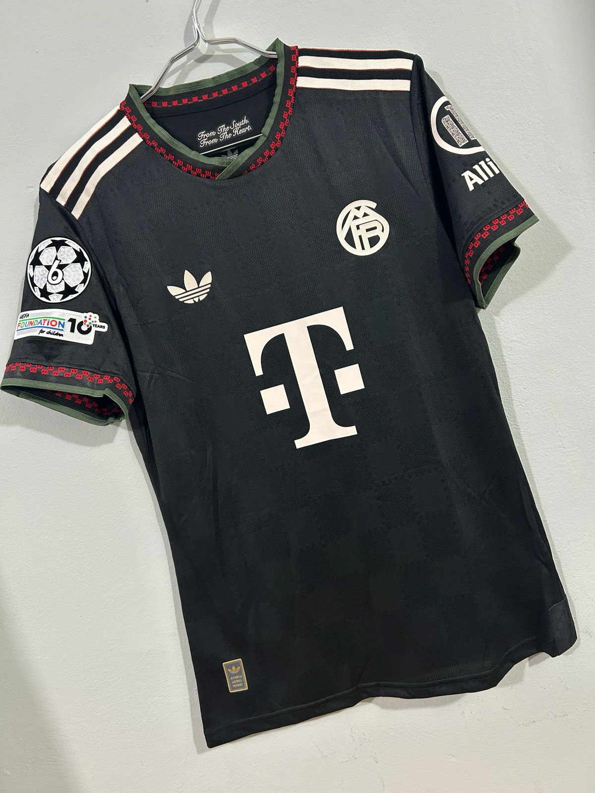 CAMISETA DEL BAYERN MUNICH 2025/2026 TERCERA EQUIPACION VERSION JUGADOR