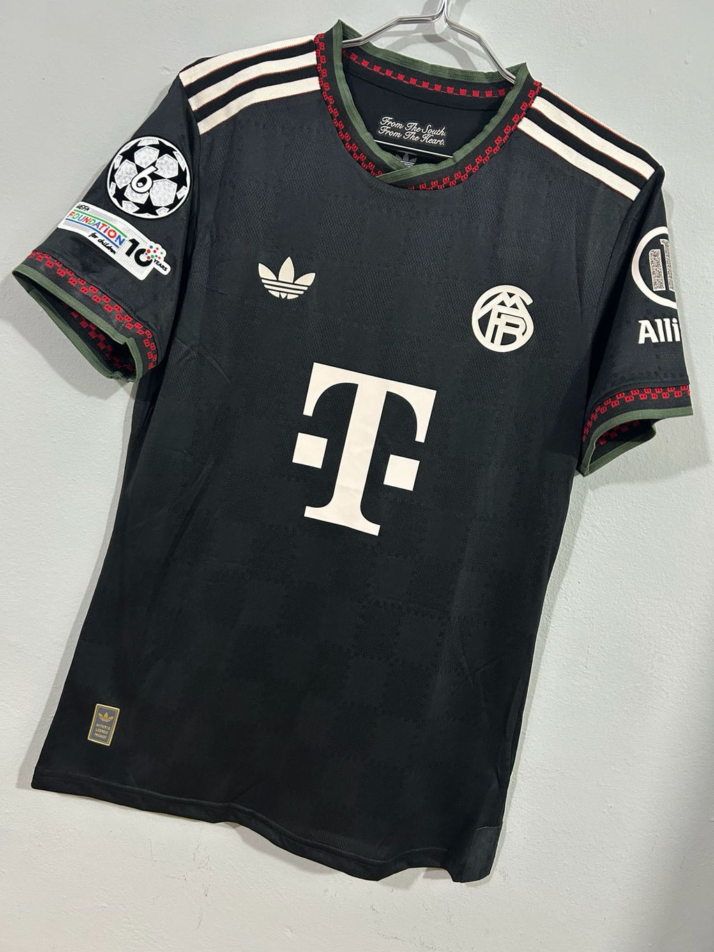 CAMISETA DEL BAYERN MUNICH 2025/2026 TERCERA EQUIPACION VERSION JUGADOR