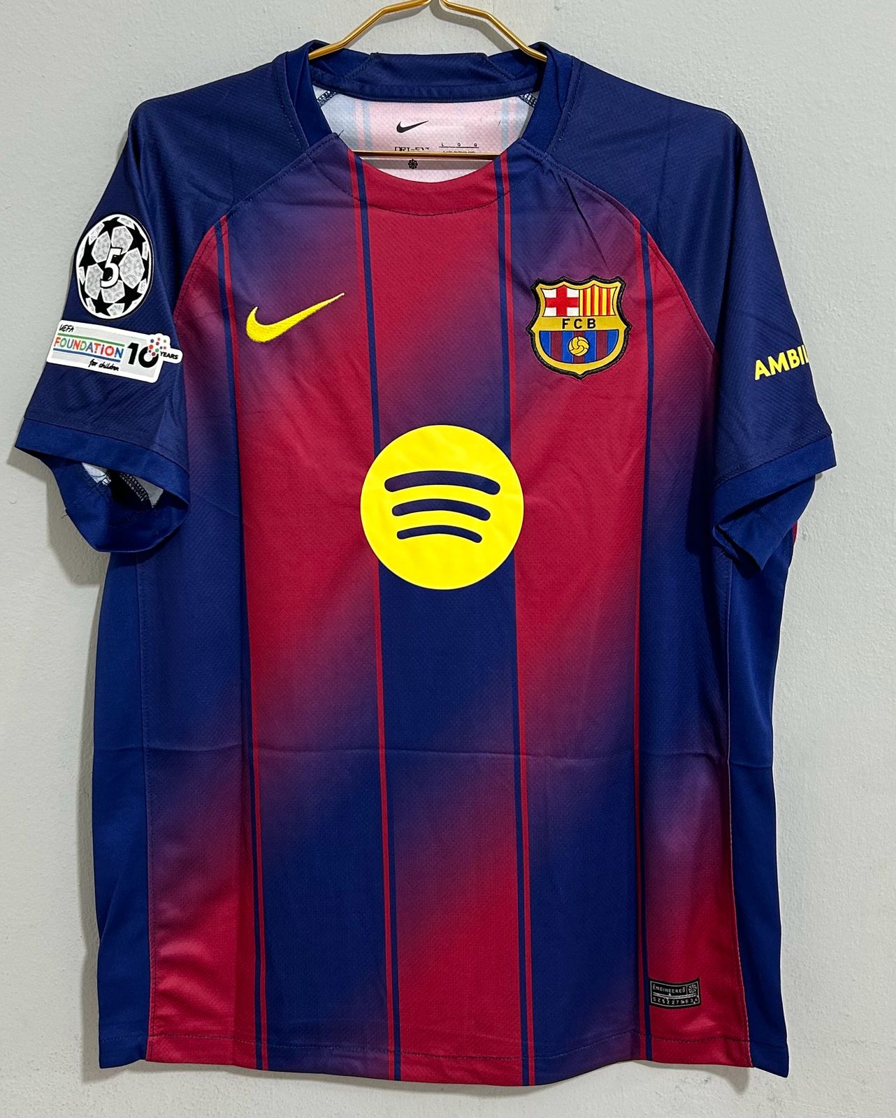 CAMISETA DEL FC BARCELONA 2025/2026 VERSION FAN