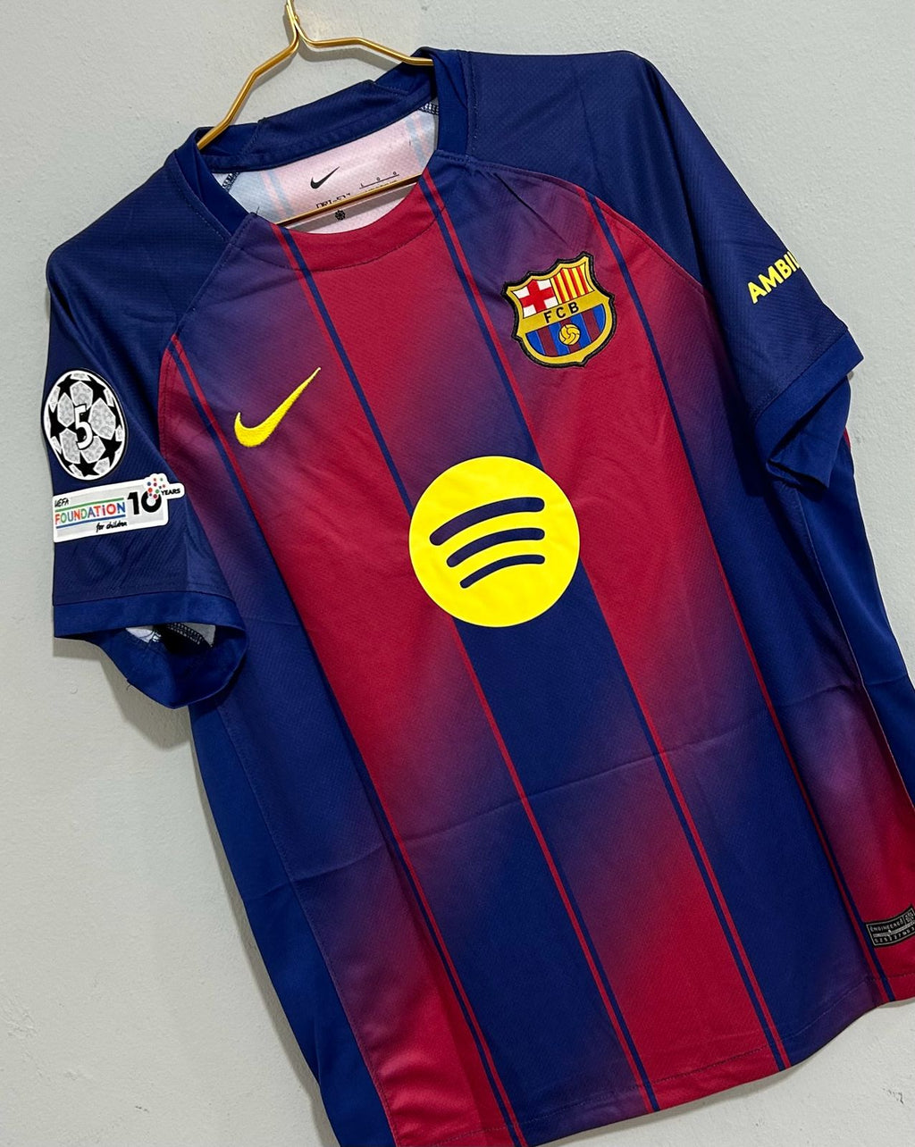 CAMISETA DEL FC BARCELONA 2025/2026 VERSION FAN