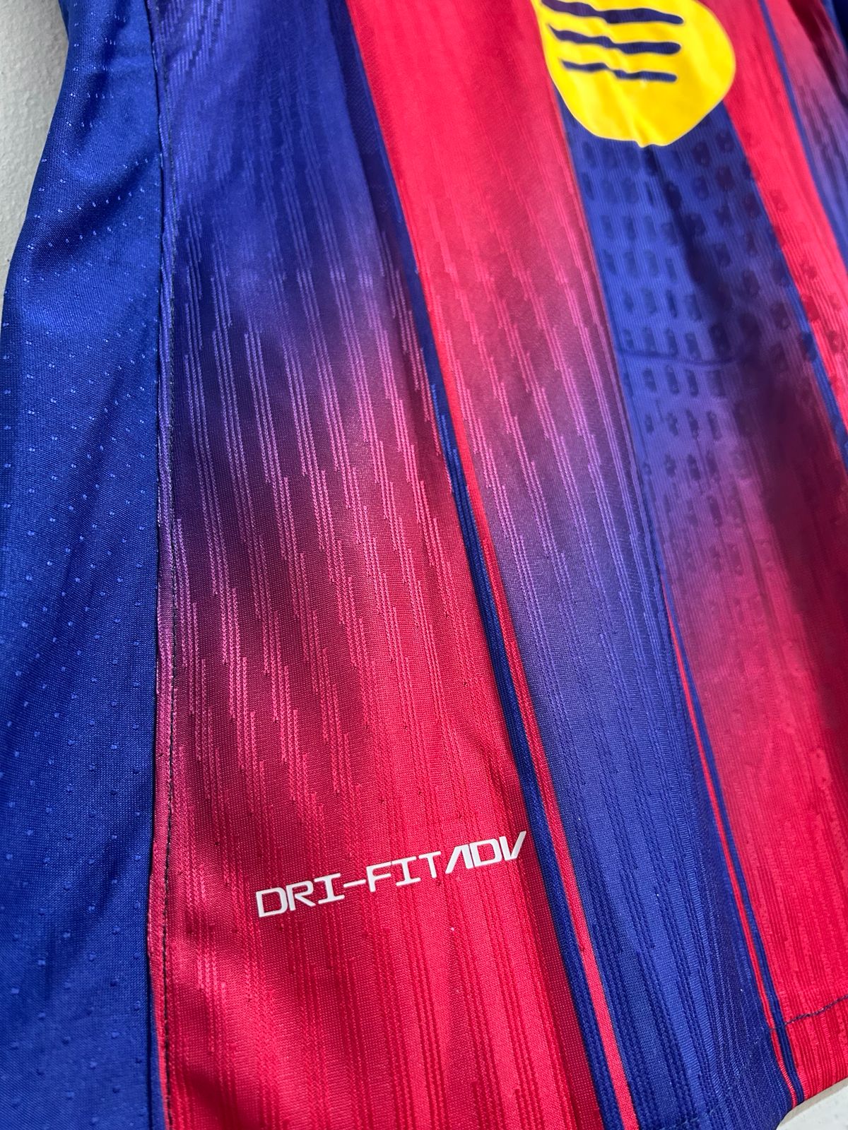 CAMISETA DEL FC BARCELONA 2025/2026 VERSION JUGADOR