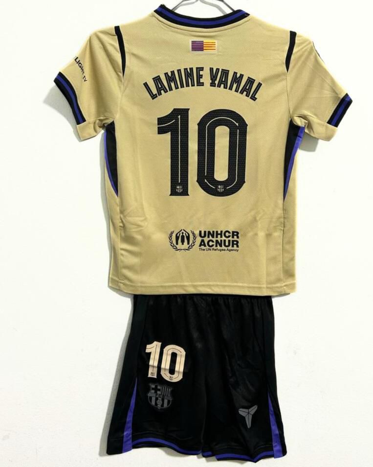 CONJUNTOS PARA NIÑOS DE 3 A 15 AÑOS DEL FC BARCELONA 2025/2026 SEGUNDA EQUIPACION EDICION KOBE BRYANT