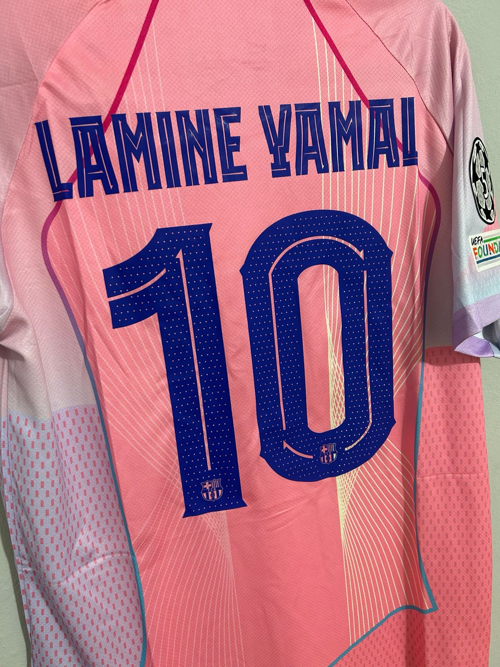 CAMISETA DEL FC BARCELONA 2025/2026 EDICION ROSA