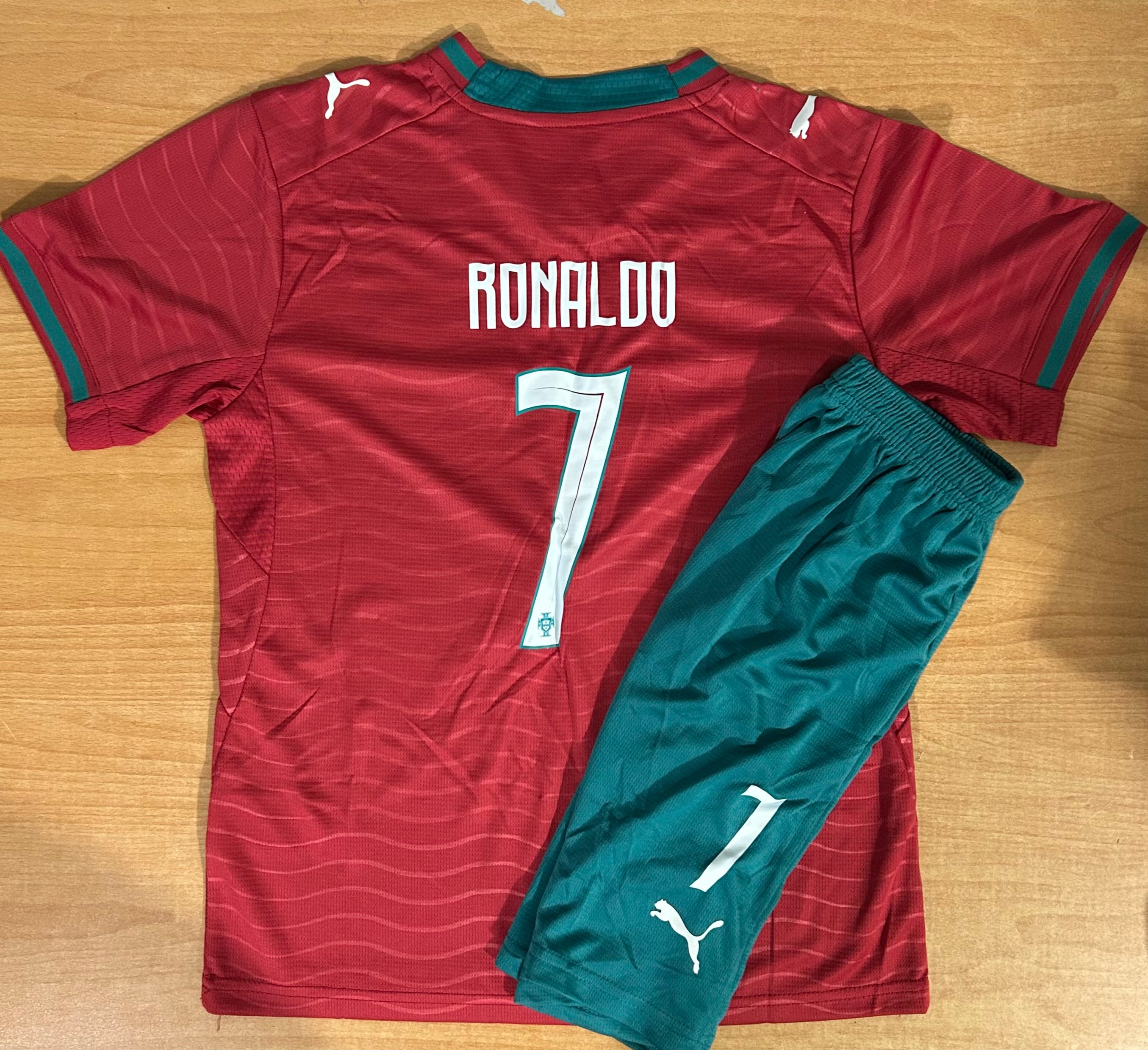 CONJUNTOS PARA NIÑOS DE 3 A 15 AÑOS DE PORTUGAL 2026