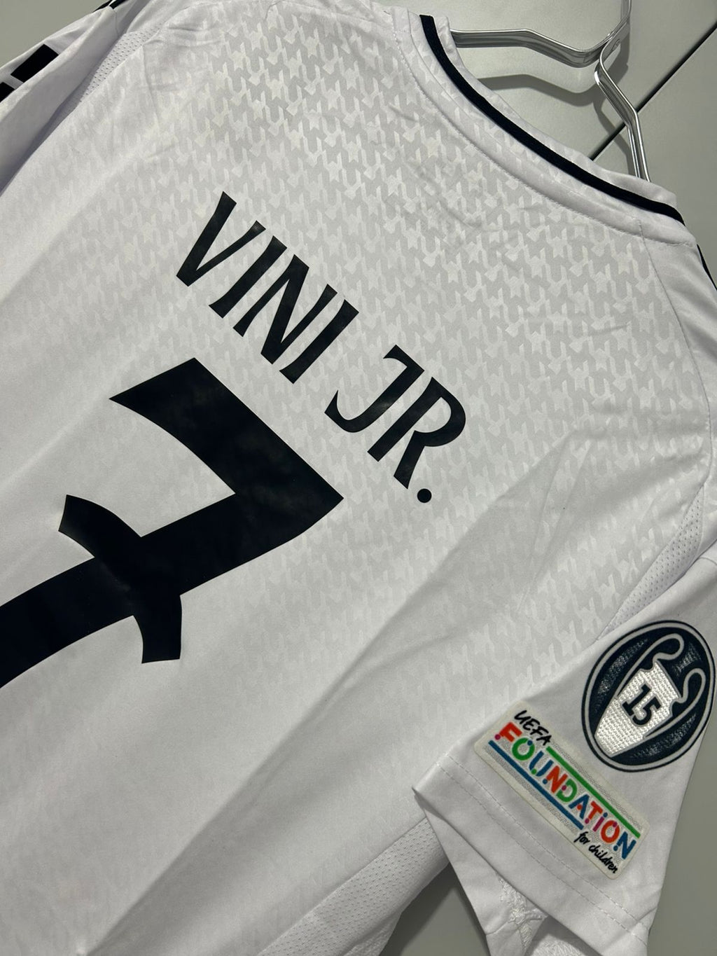 CAMISETA DEL REAL MADRID 2024/2025 HOME VERSION FAN