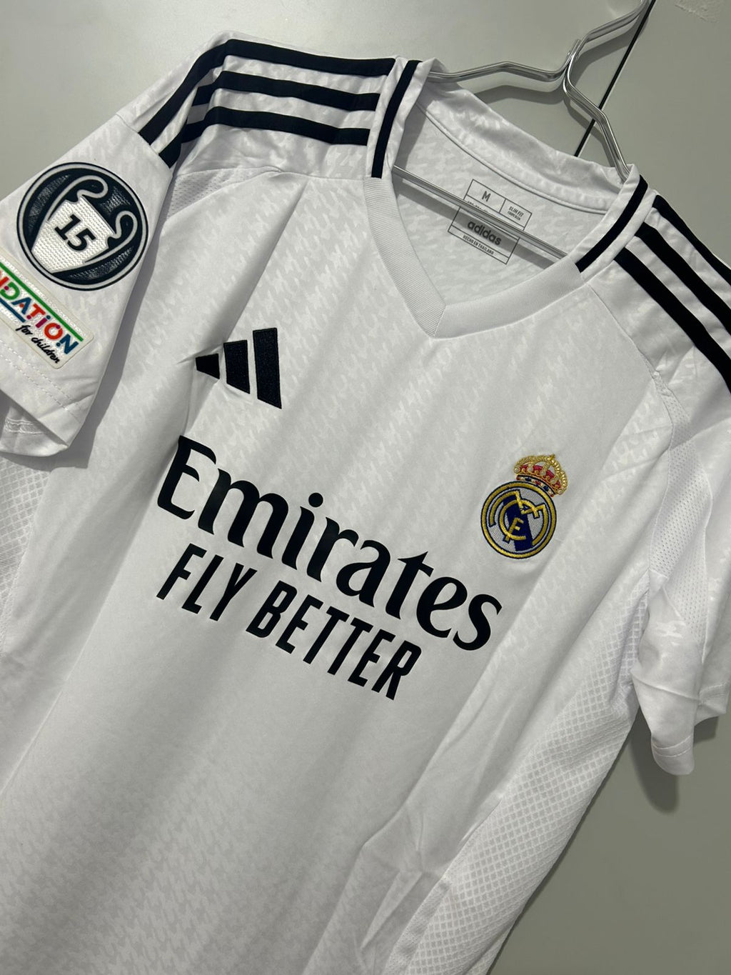 CAMISETA DEL REAL MADRID 2024/2025 HOME VERSION FAN