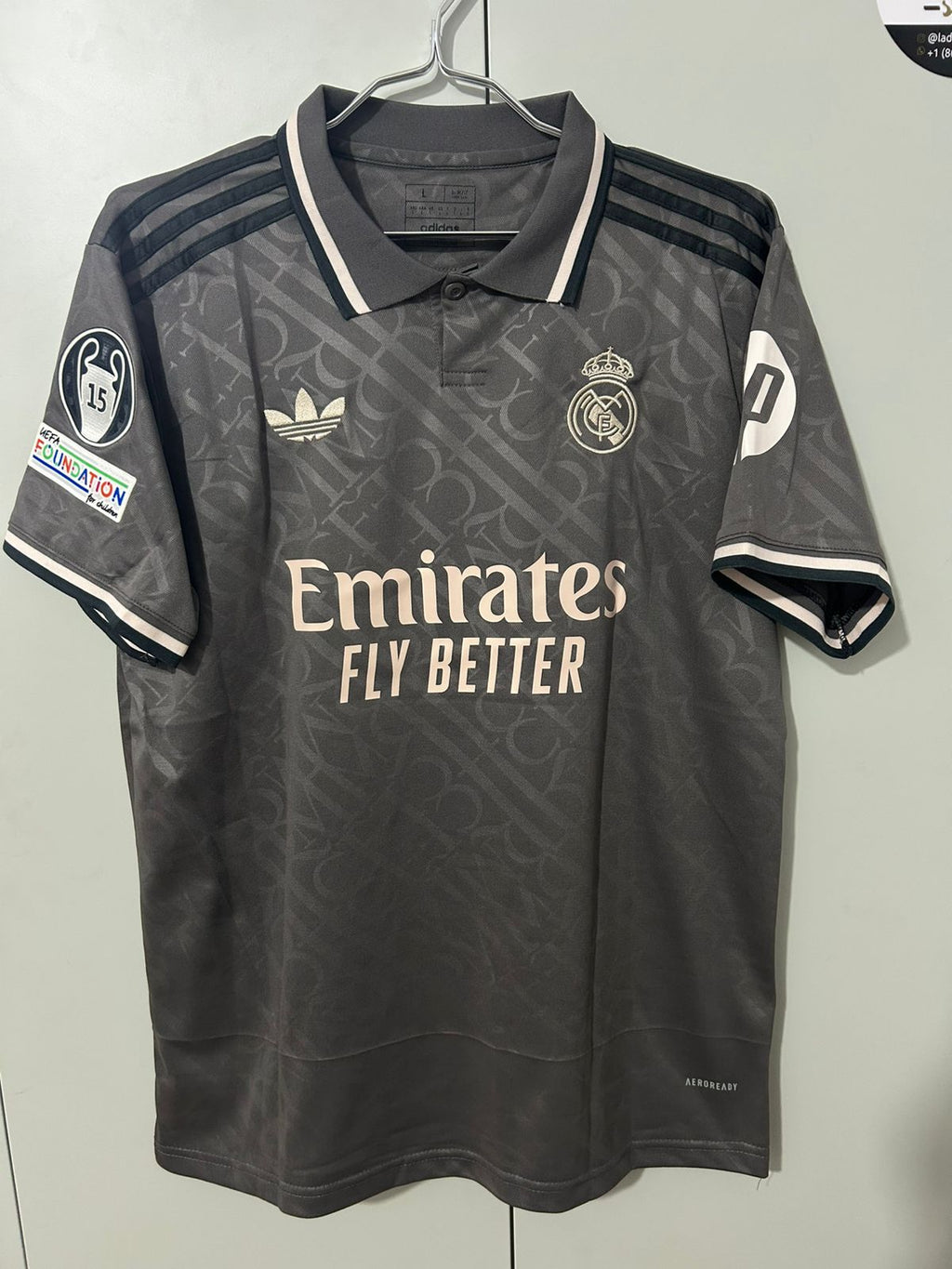 CAMISETA DEL REAL MADRID 2024/2025 SEGUNDA EQUIPACION VERSION FAN