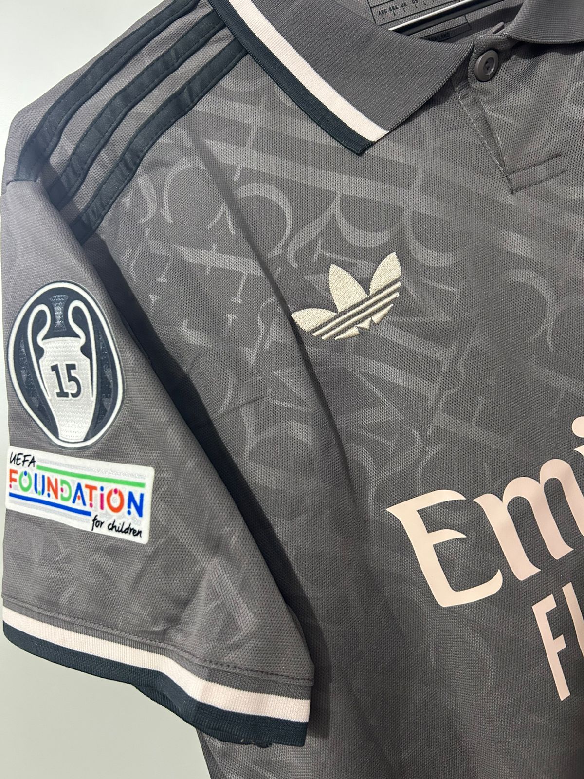 CAMISETA DEL REAL MADRID 2024/2025 SEGUNDA EQUIPACION VERSION FAN