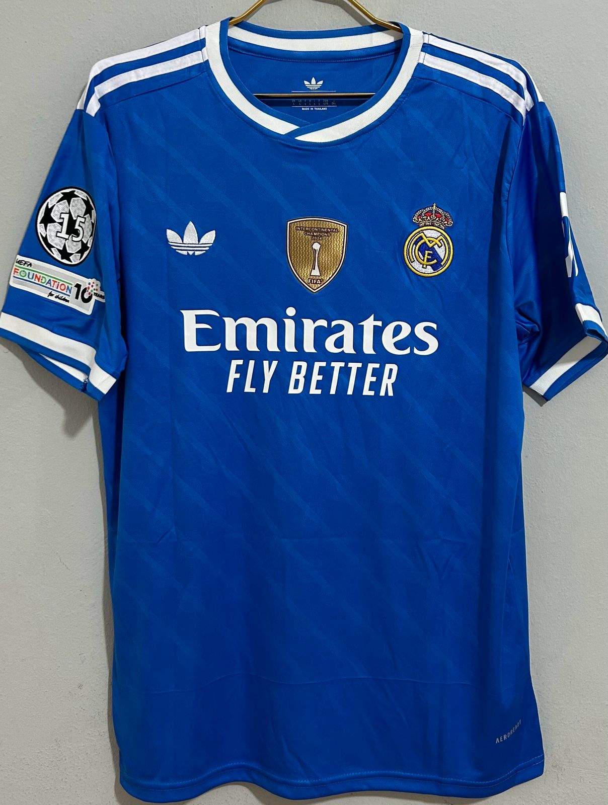 CAMISETA DEL REAL MADRID 2025/2026 TERCERA EQUIPACION VERSION FAN