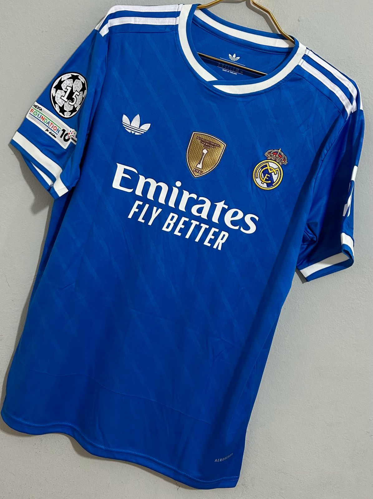 CAMISETA DEL REAL MADRID 2025/2026 TERCERA EQUIPACION VERSION FAN
