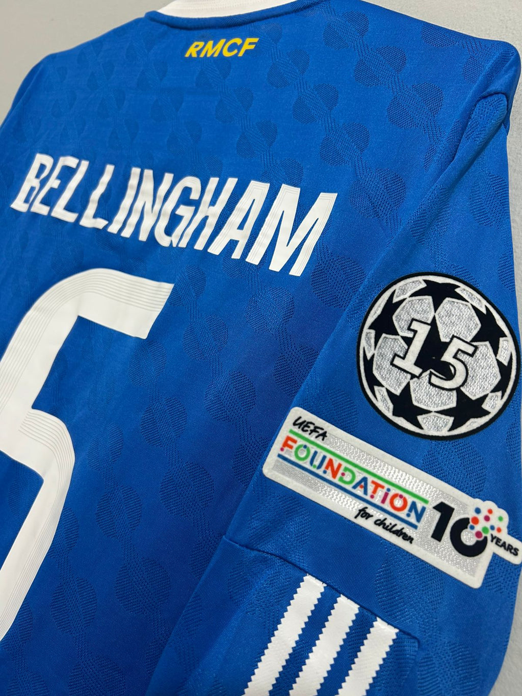 CAMISETA DEL REAL MADRID 2025/2026 TERCERA EQUIPACION VERSION JUGADOR MANGA LARGA