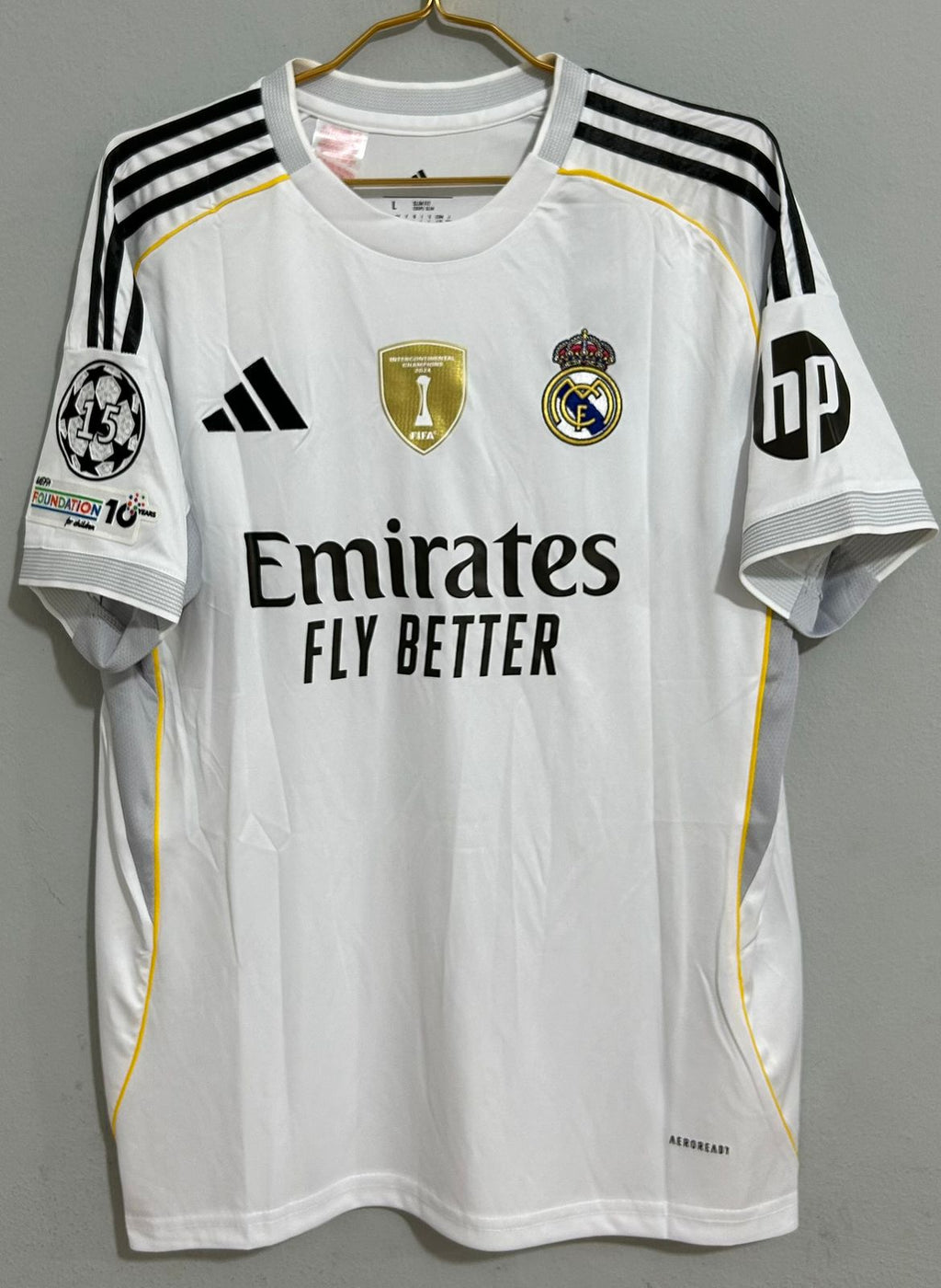 CAMISETA DEL REAL MADRID 2025/2026 HOME  VERSION FAN