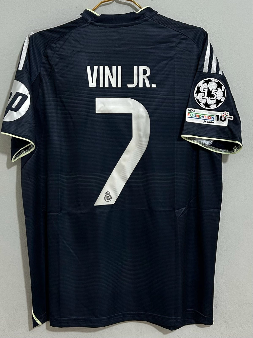 CAMISETA DEL REAL MADRID 2025/2026 SEGUNDA EQUIPACION VERSION FAN