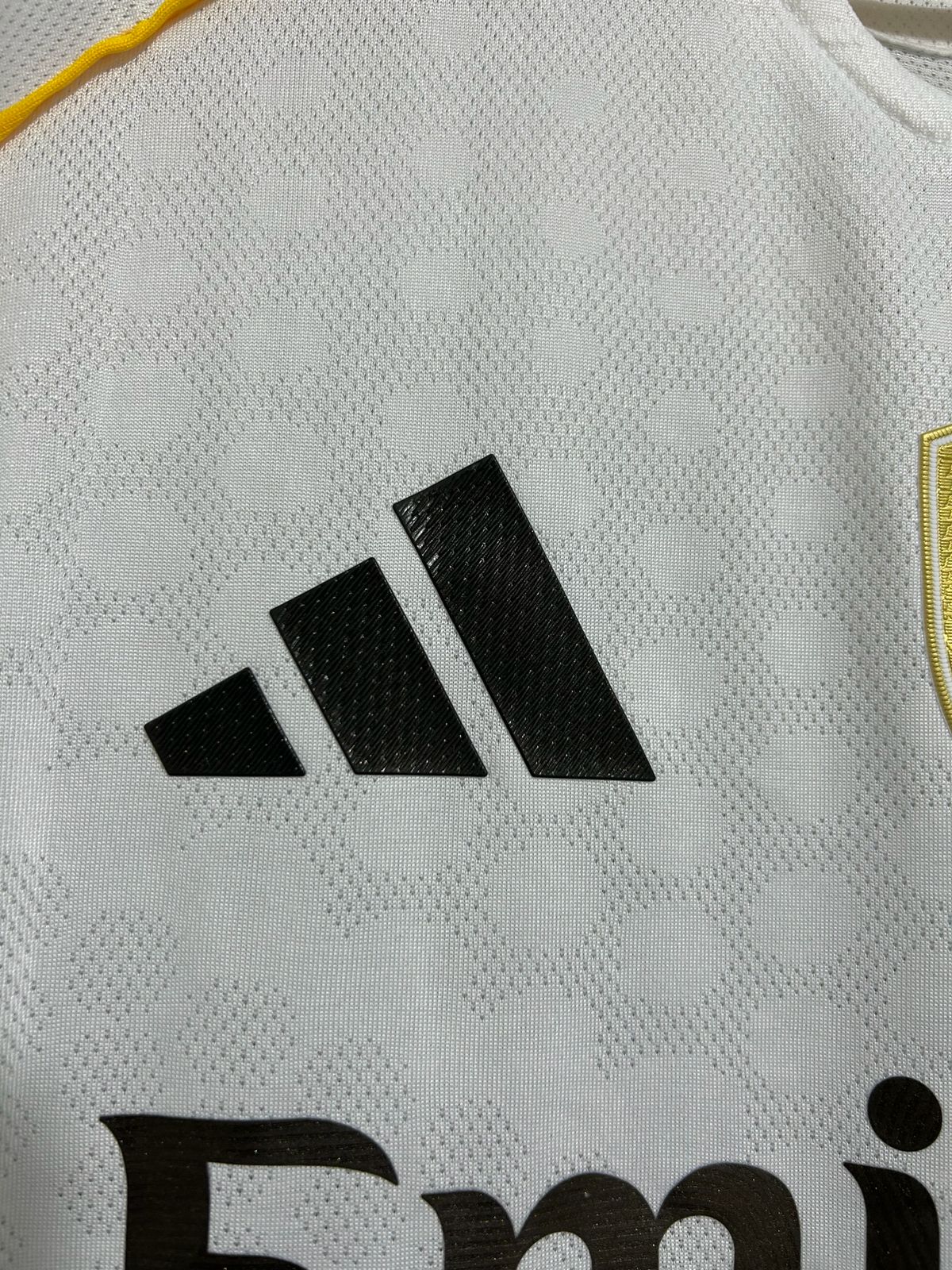 CAMISETA DEL REAL MADRID 2025/2026 HOME VERSION JUGADOR