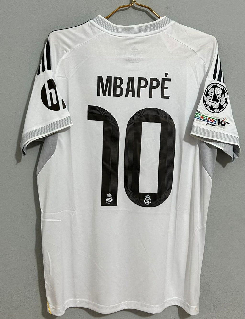 CAMISETA DEL REAL MADRID 2025/2026 HOME VERSION JUGADOR