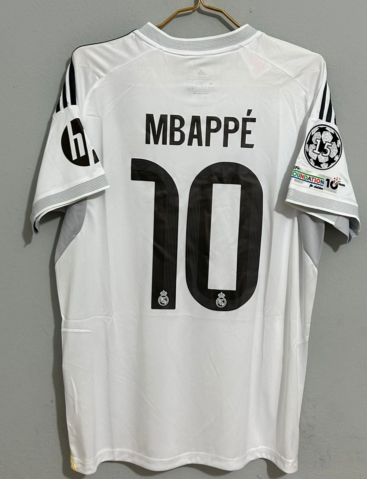 CAMISETA DEL REAL MADRID 2025/2026 HOME VERSION JUGADOR