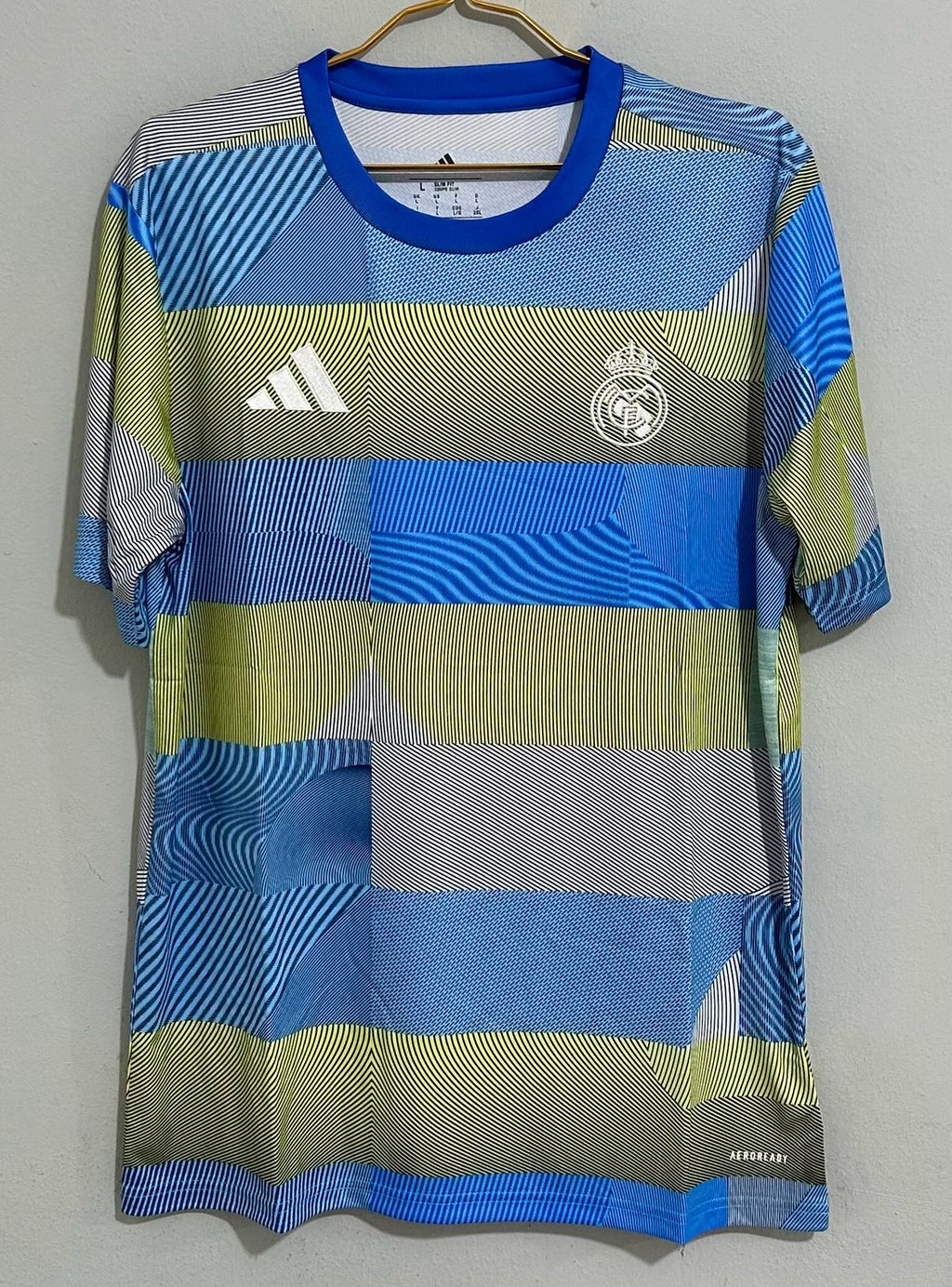 CAMISETA DEL REAL MADRID 2025/2026 DE ENTRENAMIENTO