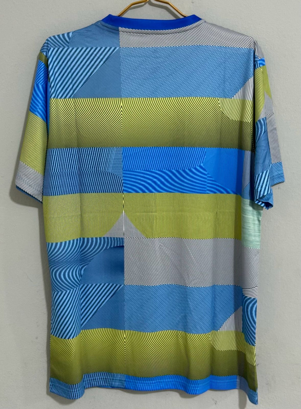 CAMISETA DEL REAL MADRID 2025/2026 DE ENTRENAMIENTO