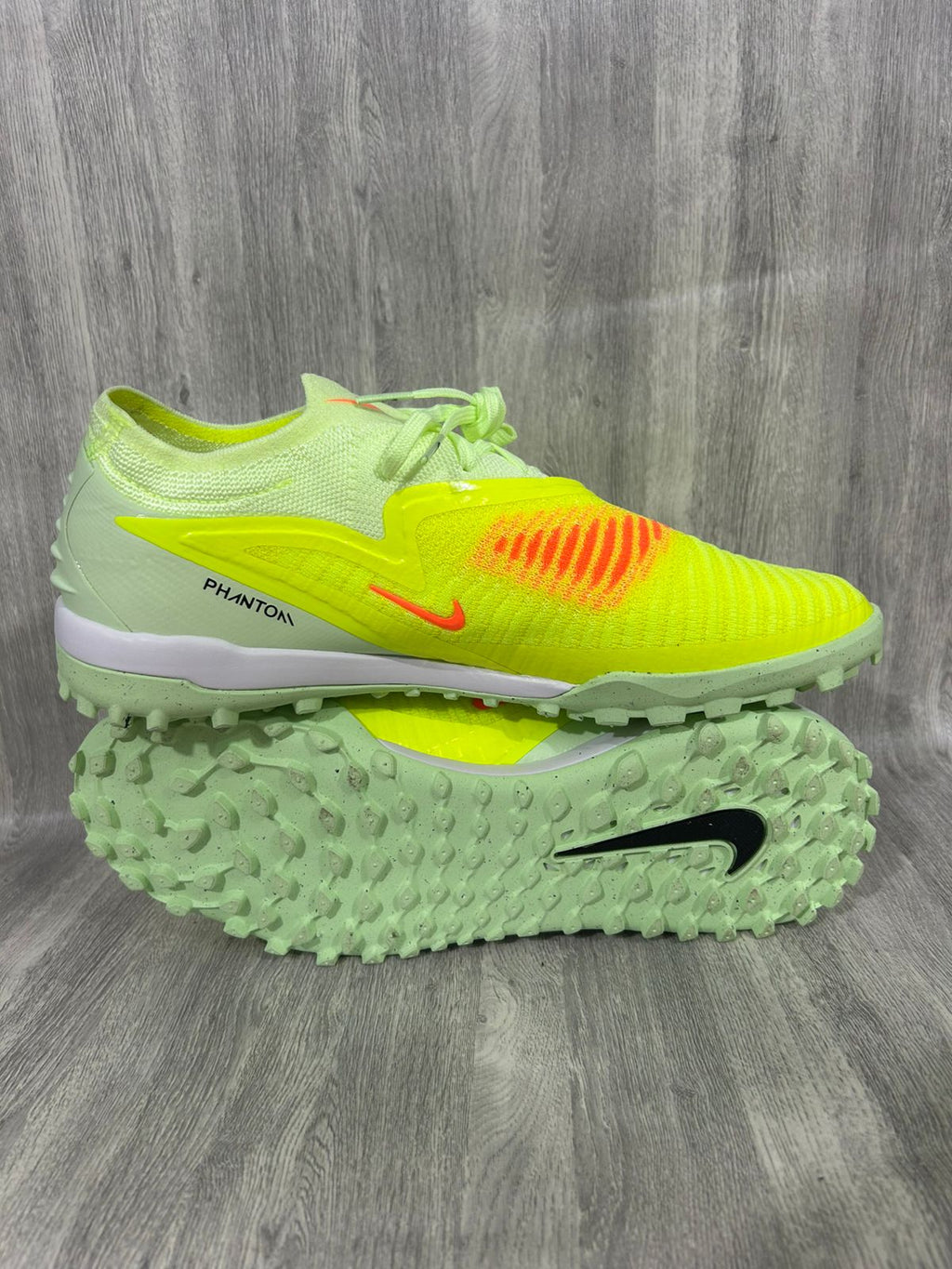 Nike Phantom 6 Low Pro TF