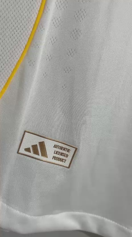 CAMISETA DEL REAL MADRID 2025/2026 HOME VERSION JUGADOR